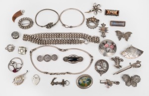 Assorted silver jewellery, brooches, necklaces, bangle, etc, mixed vintages, (29 items)
