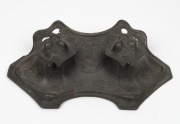 A German Art Nouveau pewter inkwell set, 19th/20th century, ​​​​​​​22cm wide - 2