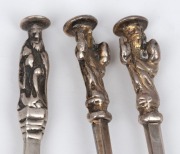 Three antique English Apostle seal top spoons, marks rubbed, late 17th and 18th century, ​​​​​​​the largest 18.5cm long, 148 grams total - 2