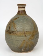 ALFRED JACKMAN studio pottery vase with leaf decoration, signed "Jackman", ​​​​​​​31cm high - 2
