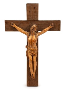 An antique Corpus Christi, carved ivory, 17th/18th century. Note: Later oak cross. ​​​​​​​24 x 19cm, 37 x 24cm overall