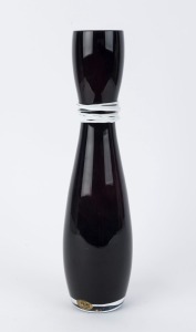 KIKARO CRYSTAL Czechoslovakian art glass vase, amethyst with white trailed decoration, circa 1980, 33cm high