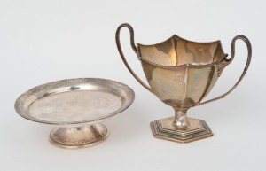 An antique sterling silver octagonal form sugar bowl made by Joseph Rodgers of Sheffield, circa 1917; together with a Rocca sterling silver tazza with planished decoration, 20th century, (2 items), the larger 11cm high, 410 grams total.
