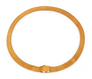 A vintage woven 22ct gold choker necklace, 20th century, stamped "A. KOTTI, 916", 40cm long, 39.5 grams