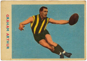 1963 Scanlens "Footballers" No.13 Graham Arthur (Hawthorn). Fair/G.