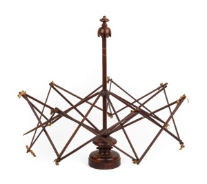 An antique timber yarn spinner, 19th century, 60cm high