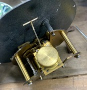 An antique ship's bulkhead clock in brass case with eight day movement and Roman numerals, 19th/20th century, 20cm diameter - 4