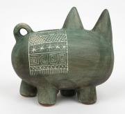 GUS McLAREN rare pottery pig money box with green glaze and sgraffito decoration, incised "McLaren", 17cm high, 19cm wide - 4