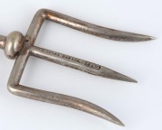 Four Australiana silver plated bread forks with emus, kangaroo, boomerang and Australian map, two with fiddleback blackwood handles, by Stoke & Sons and Stewart Dawson, 19th/20th century, ​​​​​​​the largest 26cm long - 3