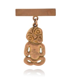 An antique New Zealand 9ct rose gold Tiki brooch, 19th/20th century, stamped "9ct", ​​​​​​​4.5cm high, 7.3 grams