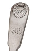 ALEXANDER DICK rare Colonial Australian silver tablespoon with scallop shell decoration and engraved monogram, circa 1830s, stamped "DICK" with anchor, castle and date letter "D", ​​​​​​​22cm long, 75 grams. - 3