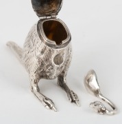 An antique English sterling silver kangaroo&nbsp;salt cellar with joey spoon, most likely by Cornelius Saunders & Francis Shepherd of London, late 19th century, ​​​​​​​7.5cm high, 89 grams. - 2