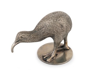 An antique silver plated cast bronze New Zealand kiwi bird statue, 19th/20th century, 7cm high, 10cm long