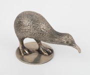 An antique silver plated cast bronze New Zealand kiwi bird statue, 19th/20th century, ​​​​​​​7cm high, 10cm long - 2