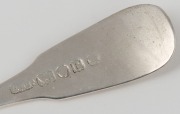 ALEXANDER DICK rare pair of Colonial Australian silver fiddle and shell pattern salt spoons, Sydney origin, circa 1830, stamped "A.D." with lion passant, crowned leopard, "E" and monarch's head, ​​​​​​​10cm long, 24 grams total. - 2
