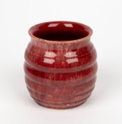 JOHN CAMPBELL burgundy glazed ribbed pottery vase, signed "John Campbell, Tasmania", 9.5cm high - 2