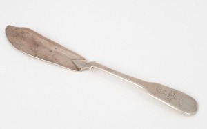 WALTER HARLEY (attributed) early Australian silver butter knife with engraved crest and "S", circa 1825, bearing three pictorial marks used by Harley but missing his "W.H." mark. This could also possibly be the work of JOHN AUSTIN. 18cm long, 56 grams.