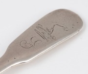 WALTER HARLEY (attributed) early Australian silver butter knife with engraved crest and "S", circa 1825, bearing three pictorial marks used by Harley but missing his "W.H." mark. This could also possibly be the work of JOHN AUSTIN. 18cm long, 56 grams. - 2