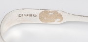 UNKNOWN MAKER antique Colonial Australian silver fiddle and shell pattern sugar tongs, circa 1840s, stamped "C.H." with lion passant, uncrowned leopard, date letter "E" and monarch's head, 14.5cm long, 50 grams. - 2