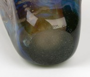 SAM HERMAN Australian art glass vase, incised signature to base, 30cm high - 3