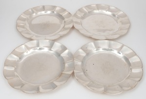 100 · LAWN TENNIS SINGLES CHAMPIONSHIP OF VICTORIA group of four Australian silver trophy dishes with scalloped edges (1905, 1911, 1913 and 1920), by THOMAS GAUNT of Melbourne, Stamped "GAUNT, STERLING", ​​​​​​​21cm wide, 980 grams total.