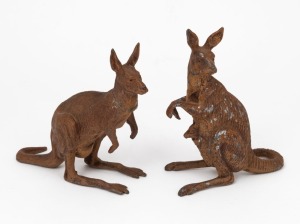 A pair of antique cold-painted spelter male and female kangaroo statues, 19th/20th century, ​​​​​​​11cm high