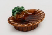 BENDIGO pottery soap dish with frog decoration, 13.5cm wide