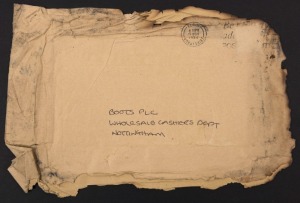 GREAT BRITAIN - Aerophilately & Flight Covers: 19 November 1984 crash cover, retrieved from the wreckage of the Inverness - Edinburgh mail plane which crashed into the side of a hill only a few minutes after takeoff. The charred and water-damaged cover is accompanied by the official Post Office letter explaining the circumstances. (2 items). Rarely seen.