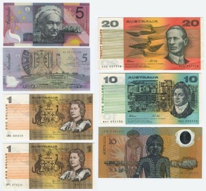 Decimal Banknotes: A small accumulation comprising of $1 (R.78 x 2), $5 (R.214i), $5 (R.219F), $10 (R.313b), $10 (R.310b) and $20 (R.413). (Total: 7). Unc.