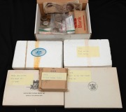 An accumulation including Australian 1977 & 1978 Proof sets; Cook Islands 1975 Proof set, PNG 1976 Proof set, circulation coins of G.B., New Zealand, France, etc. and a few banknotes.