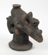 SPIRIT FIGURE fired clay and shell, Papua New Guinea origin, 23cm high - 3