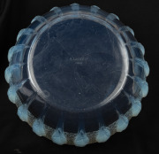 LALIQUE&nbsp;Perruches opalescent French glass bowl, circa 1931, acid etched mark "R. LALIQUE, FRANCE", ​​​​​​​10.5cm high, 25cm diameter - 4