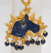 An antique Indian 21ct gold and lapis lazuli&nbsp;necklace, 19th/20th century, 141 grams total, (approximately 110 grams gold weight) - 3