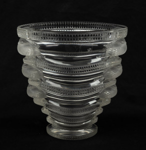 LALIQUE French art glass vase with bird decoration, engraved "Lalique, France", 17cm high, 16.5cm wide
