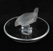LALIQUE glass ring tray with quail decoration, engraved "Lalique, France", 5cm high, 10cm diameter - 2