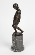 EDUARD WEBER (1865-1940), bronze sculpture portrait of a child, signed on black marble base, 30.5cm high - 2