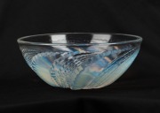 LALIQUE French Art Deco opalescent glass fruit bowl, signed "R. Lalique, France", 8cm high, 20cm diameter.