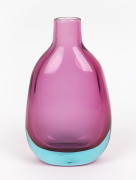 SEGUSO (attributed) cranberry and blue sommerso Murano glass vase, 21cm high