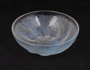 LALIQUE opalescent French art glass bowl with leaf decoration, engraved "R. Lalique, France", 9cm high, 24cm diameter