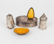 Sterling silver snuff box and four assorted condiments (two with yellow enamel finish), (5 items), the box 10cm wide, 228 grams total
