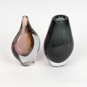 Two Swedish sommerso art glass vases, one by&nbsp;Str&ouml;mbergshyttan&nbsp;and the other by Orrefors, 19.5cm and 19cm high