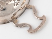 Two antique sterling silver tea and punch strainers, 18th/19th century, ​​​​​​​the larger 18cm long, 172 grams total. - 3