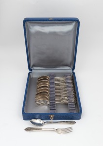 Greek silver cake forks (11) and spoons (10), housed in a fitted box, 20th century, the forks 16cm long, 709 grams total.