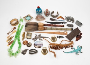 Group of assorted items including brushes, Chinese scent bottles, beads, etc, (qty)
