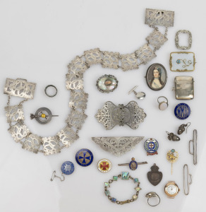 Assorted antique and vintage jewellery, silver and silver plated buckles and belt, silver vesta, gold stickpin, gold cased watch medallions and badges, (qty)