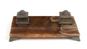 An antique French brown onyx and bronze desk set, 19th century, ​​​​​​​34cm wide.