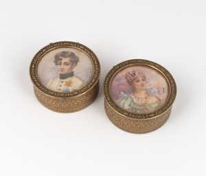 A pair of antique French gilt metal circular trinket boxes each adorned with hand-painted portraits on ivory and lined in blue velvet, 19th century, 5.5cm diameter