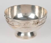 WING NAM & Co. antique&nbsp;Chinese export silver bowl with dragon decoration, 19th/20th century, 10cm high, 17cm diameter, 411 grams. - 3