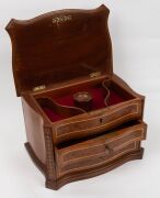 An antique French kingwood and amboyna miniature jewellery chest with lift top and compartments, serpentine front with string inlay and marquetry decoration, 19th century, 22cm high, 33cm wide, 23cm deep. - 6