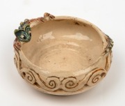 MARGUERITE MAHOOD pierced pottery bowl with scrolling decoration and applied dragon, incised "Marguerite Mahood", 5cm high, 11cm wide - 4